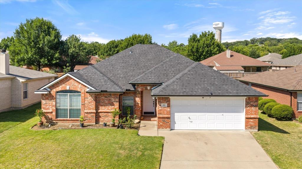 621 Creekview Drive — photo