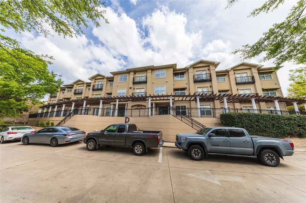3102 Kings Road 3310 — photo