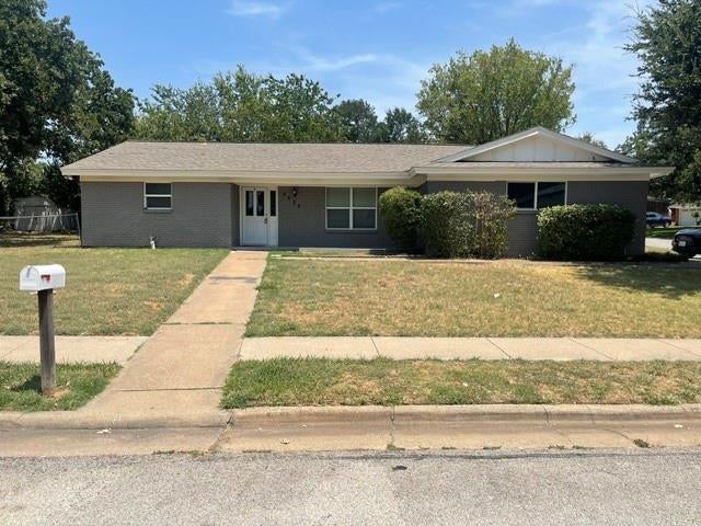 2232 Shady Brook Drive — photo