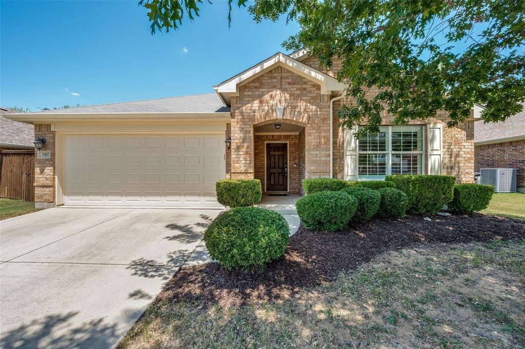 3707 Redwood Circle — photo