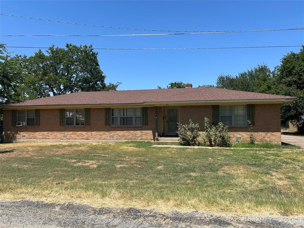 502 W Wrenn Street — photo