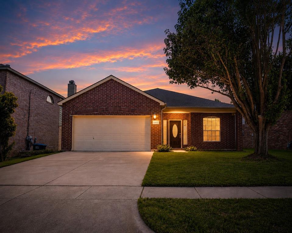 12652 Oakwood Circle — photo