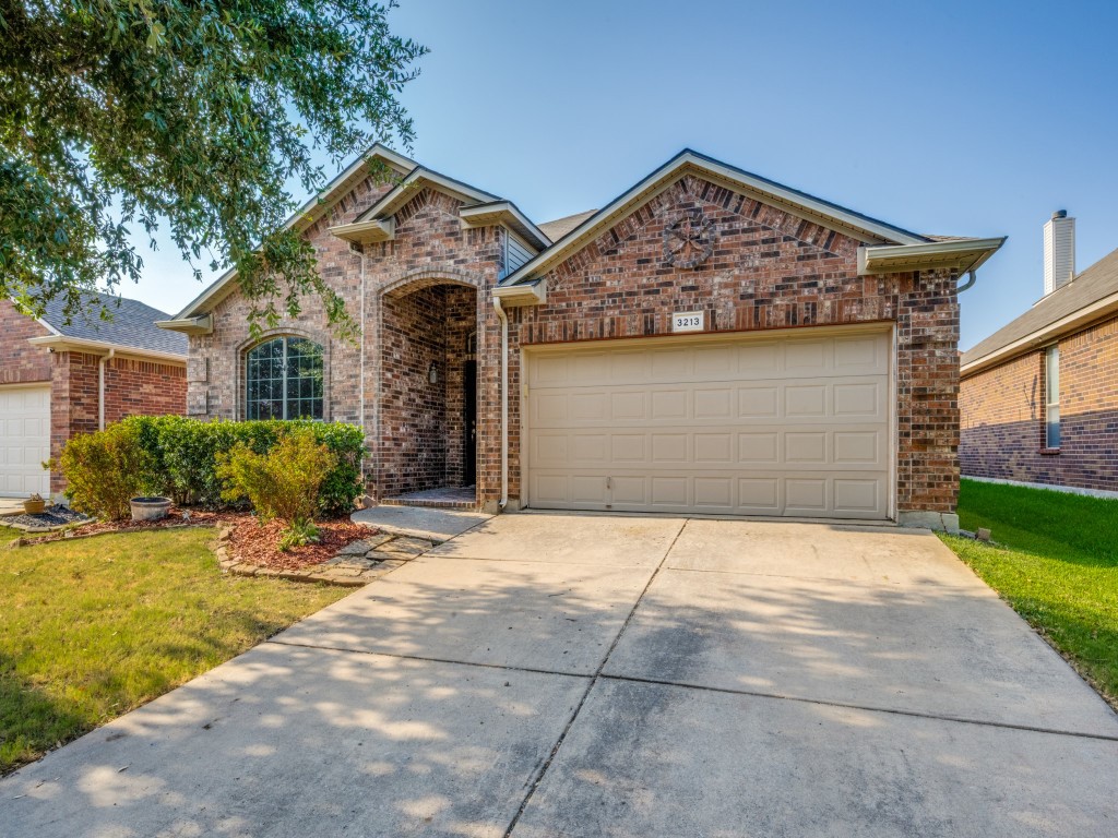 3213 Hornbeam Street — photo