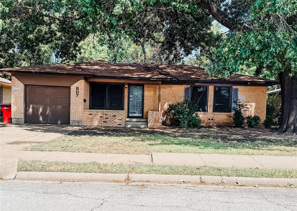 807 Blanton Drive — photo