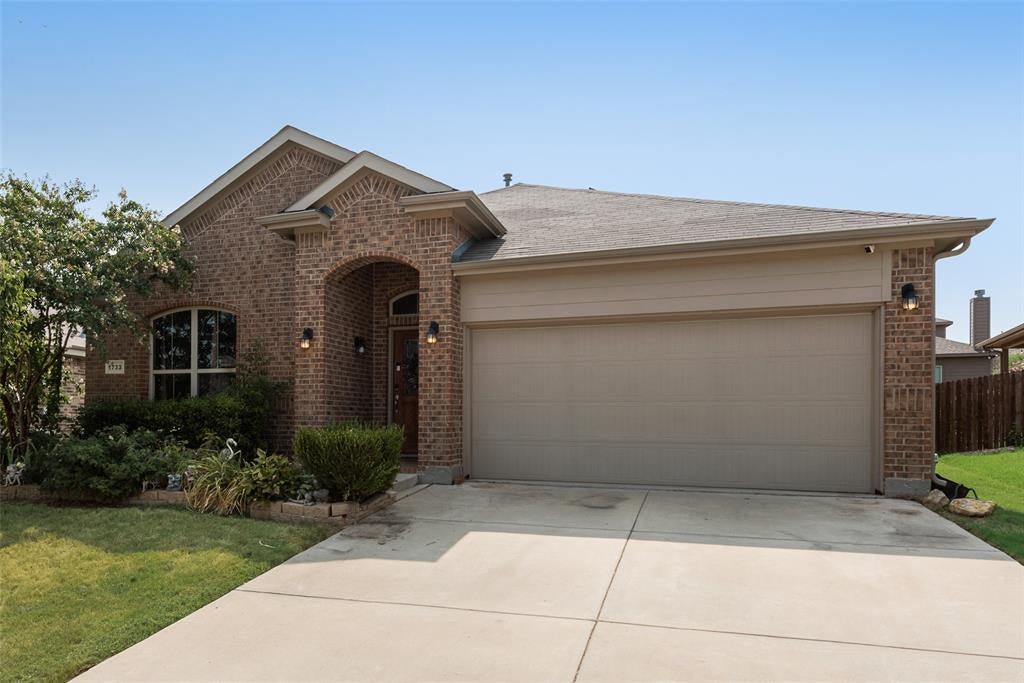 1733 Falling Star Drive — photo