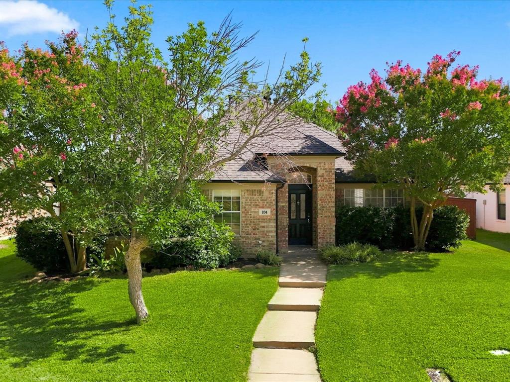 204 Meredith Court — photo