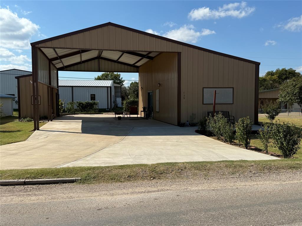 139 Yellowstone Drive — photo