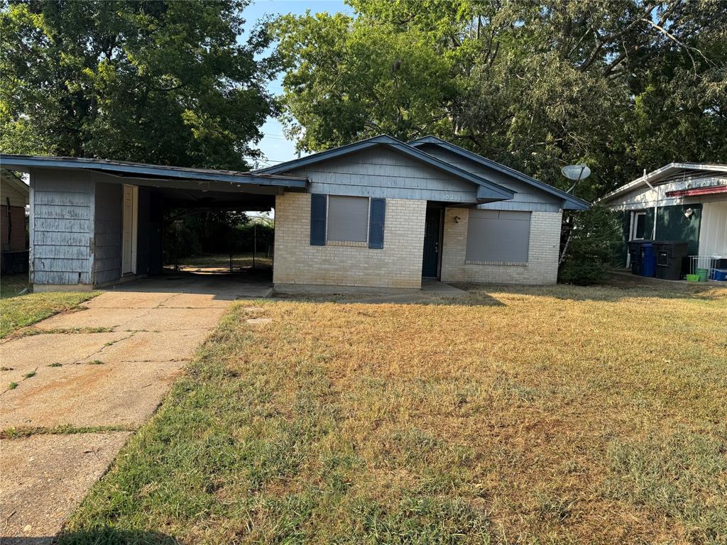 1021 Huntington Lane — photo