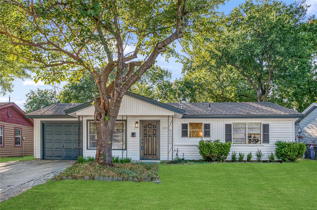 414 Freestone Drive — photo
