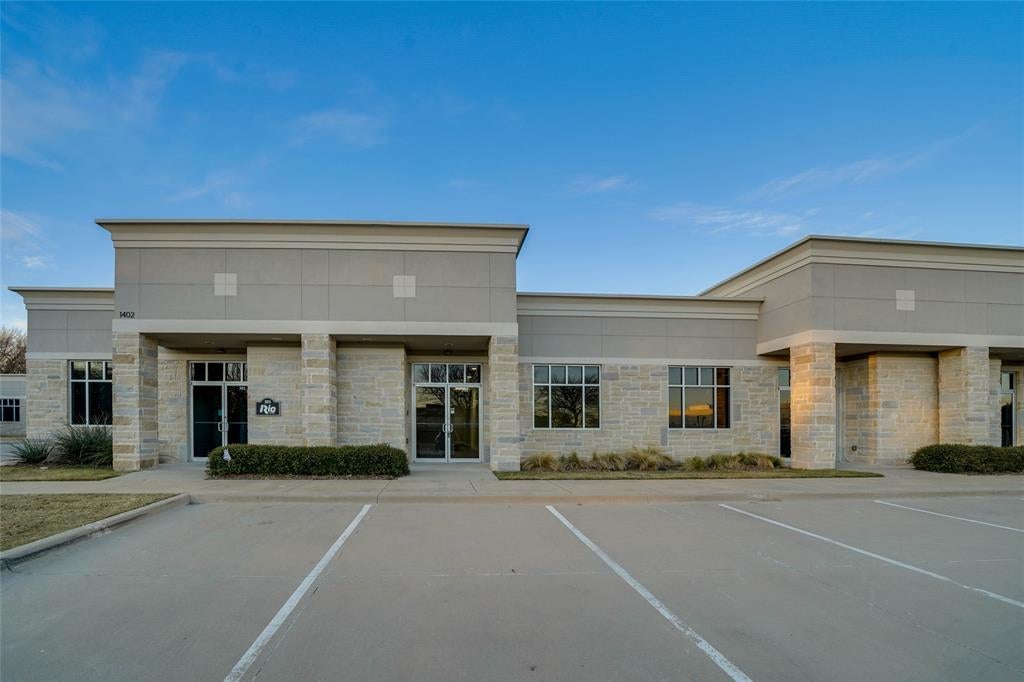 1402 S Custer Road 302 — photo