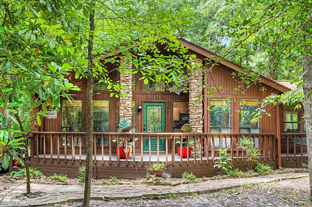 209 Woodfern Glen — photo