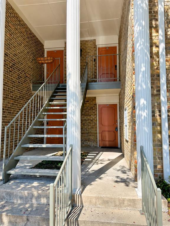15931 Stillwood Street 1096 — photo