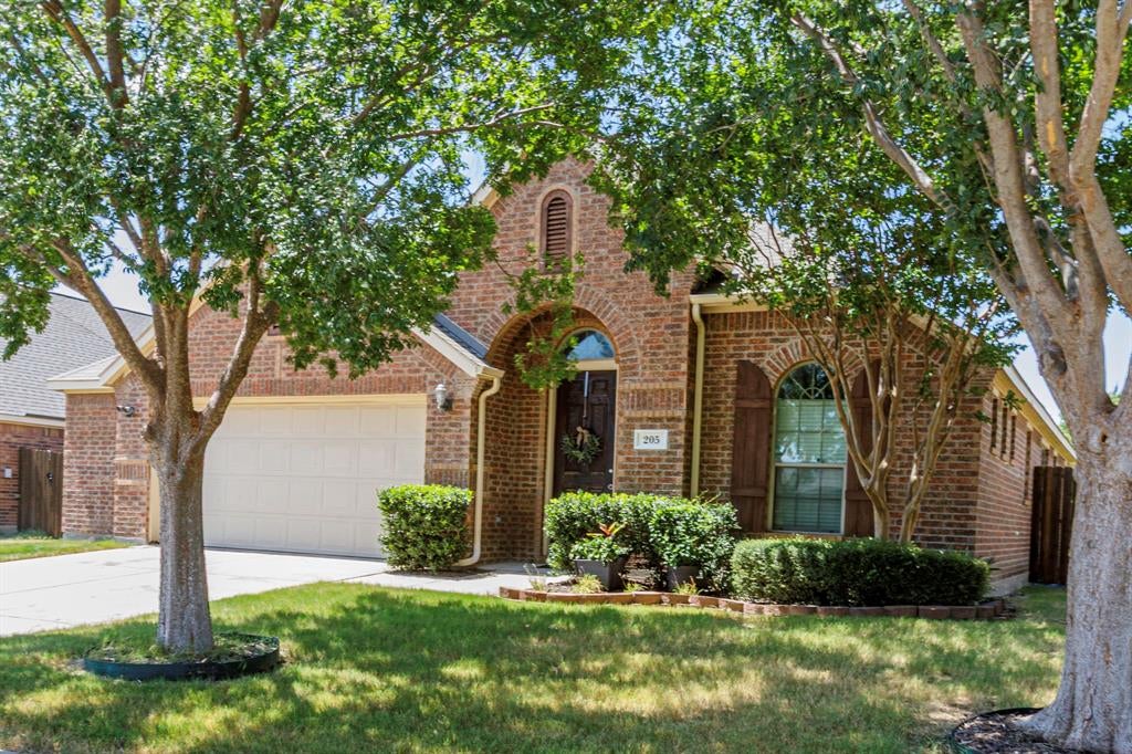 205 Wolf Drive — photo