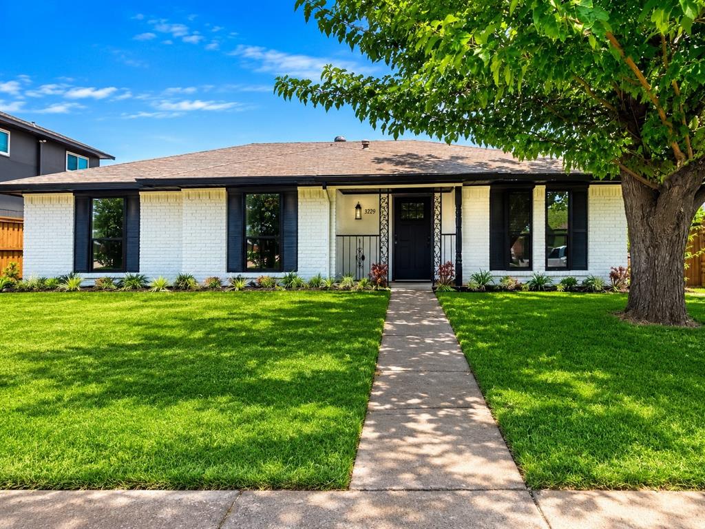 3229 Brook Glen Drive — photo