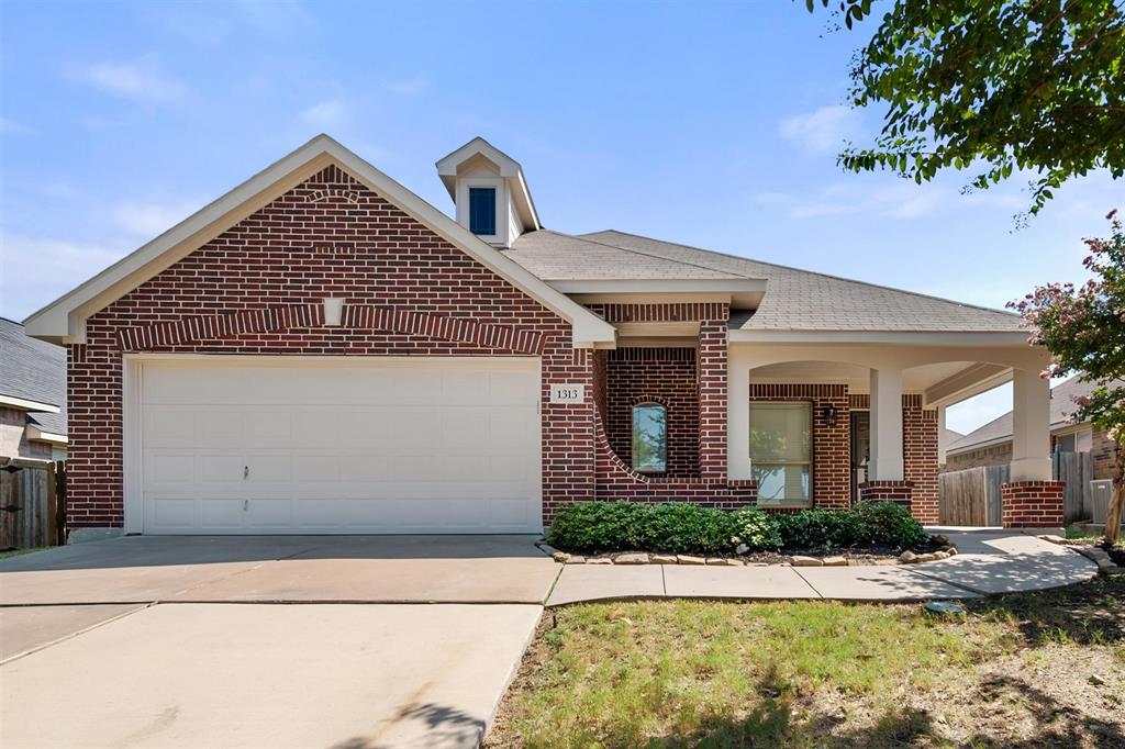 1313 Concho Trail — photo