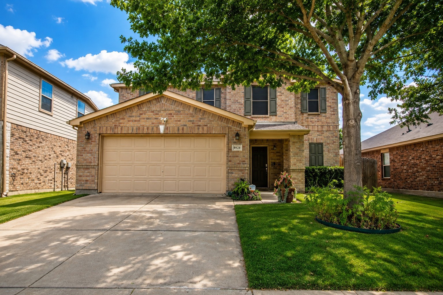 8928 Winding Valley Drive — photo