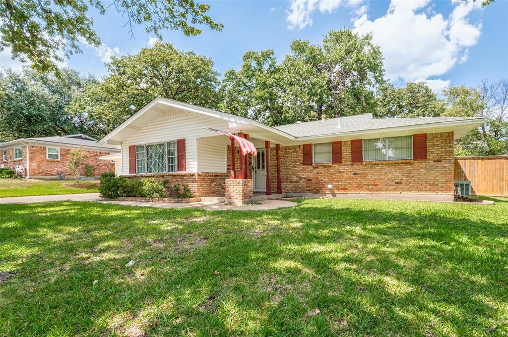608 W Cheryl Avenue — photo