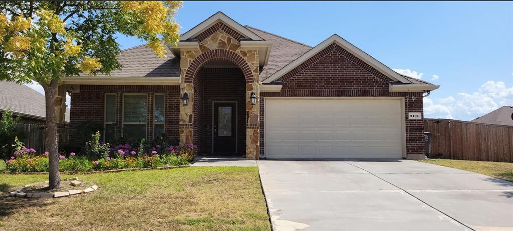 2101 Jayden Lane — photo