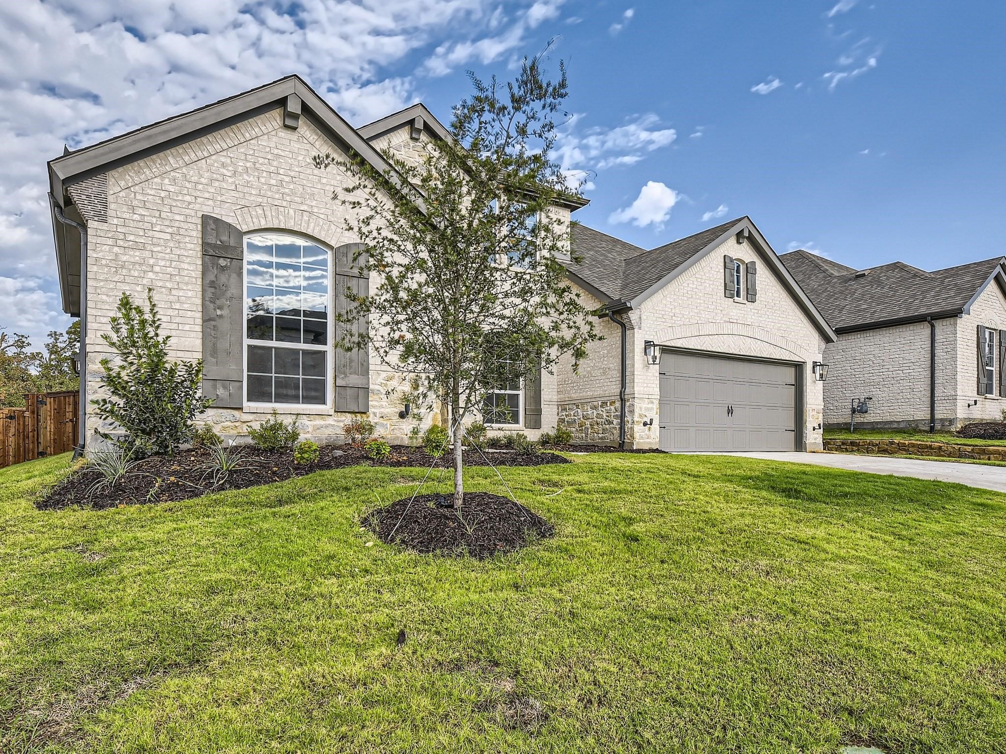 7127 Doe Creek Lane — photo