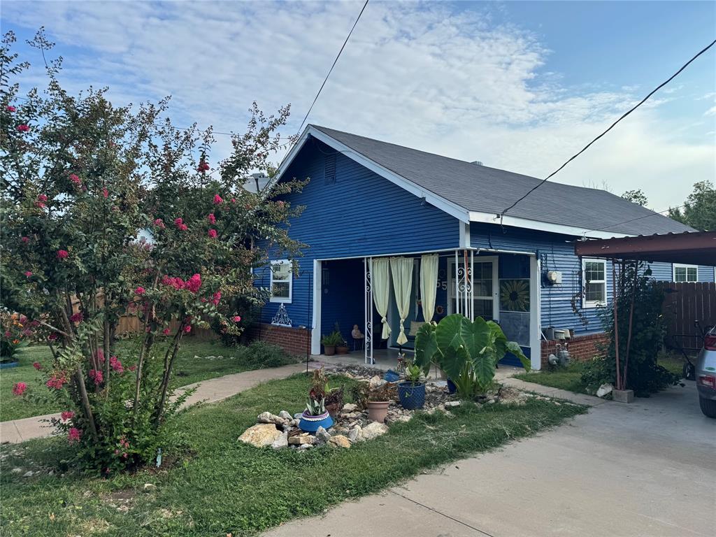 655 N Race Street — photo