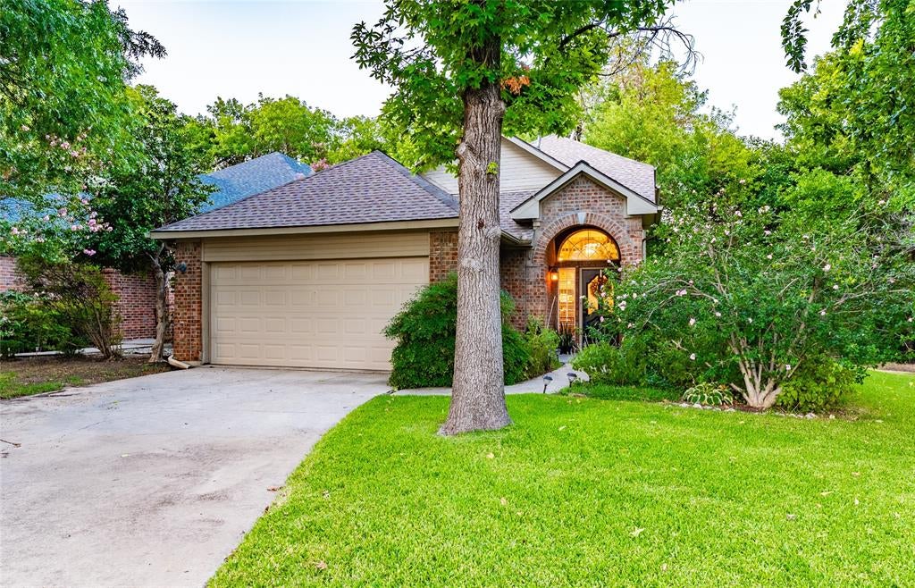 3001 Brookshire Drive — photo