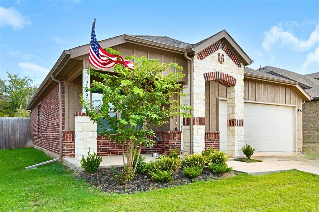 209 Fairmeade Drive — photo