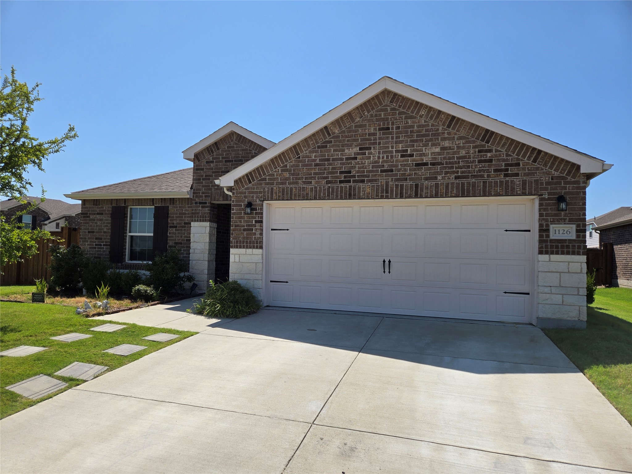 1126 Ainsley Lane — photo