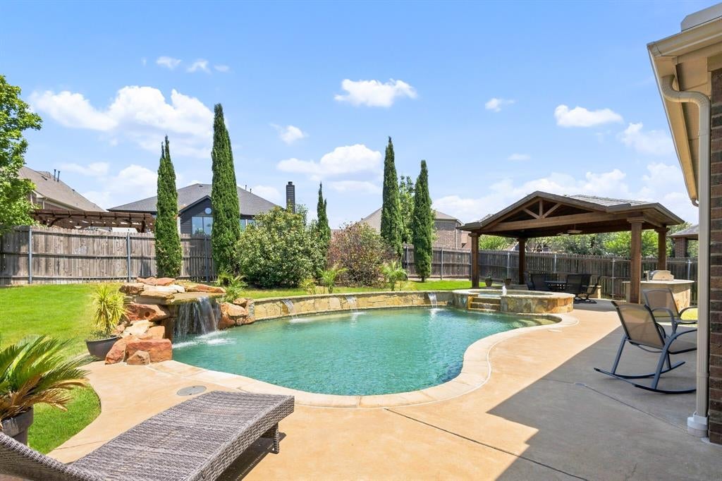 13921 Sparrow Hill Drive — photo