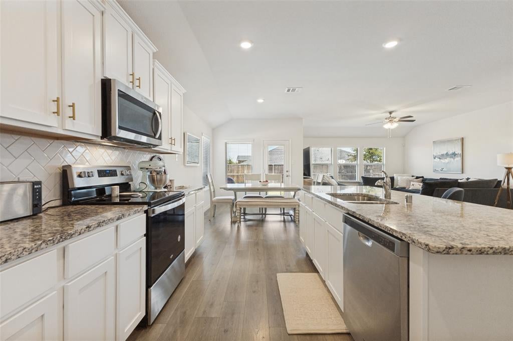 1112 Cherry Blossom Street — photo
