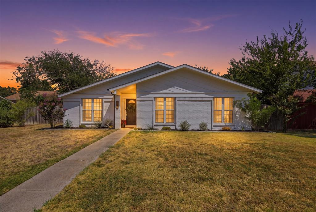 761 Mockingbird Drive — photo