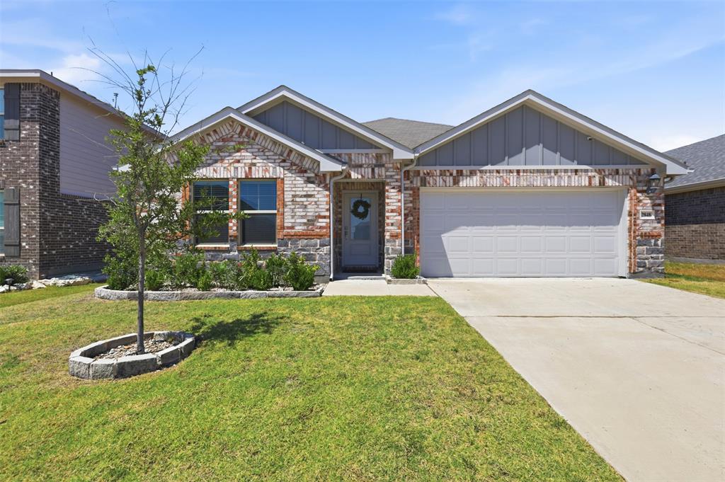 2848 Fox Trail Lane — photo