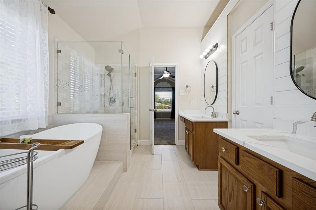 2909 Lighthouse Drive — photo