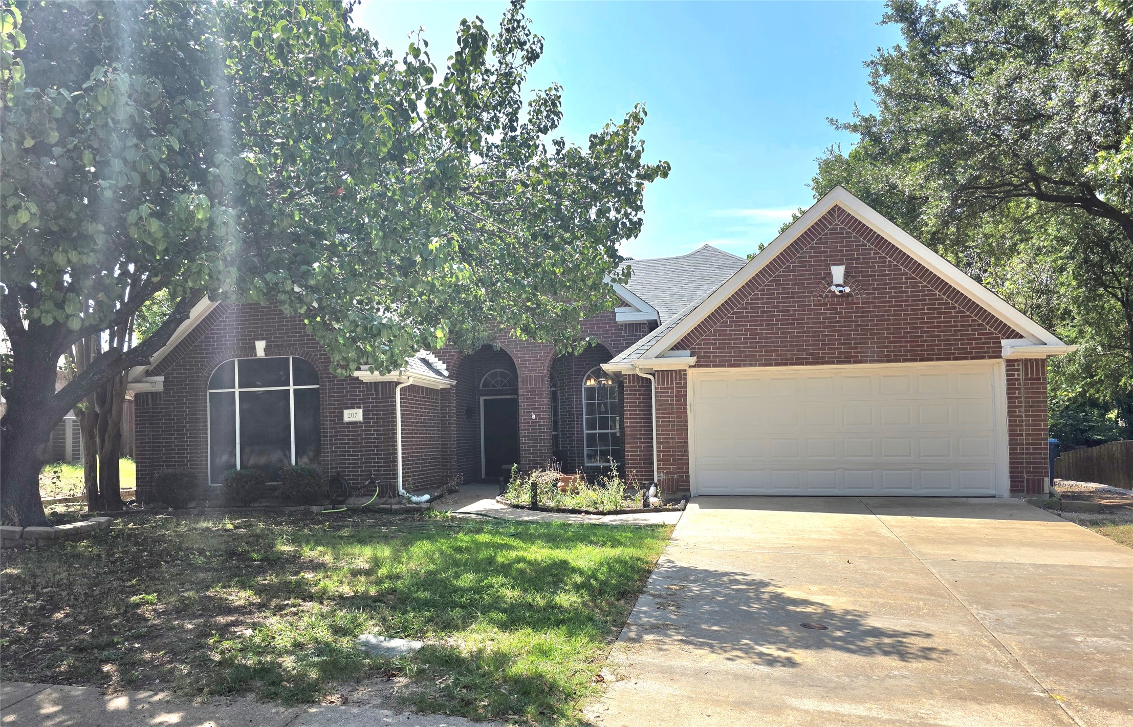 207 Julian Drive — photo