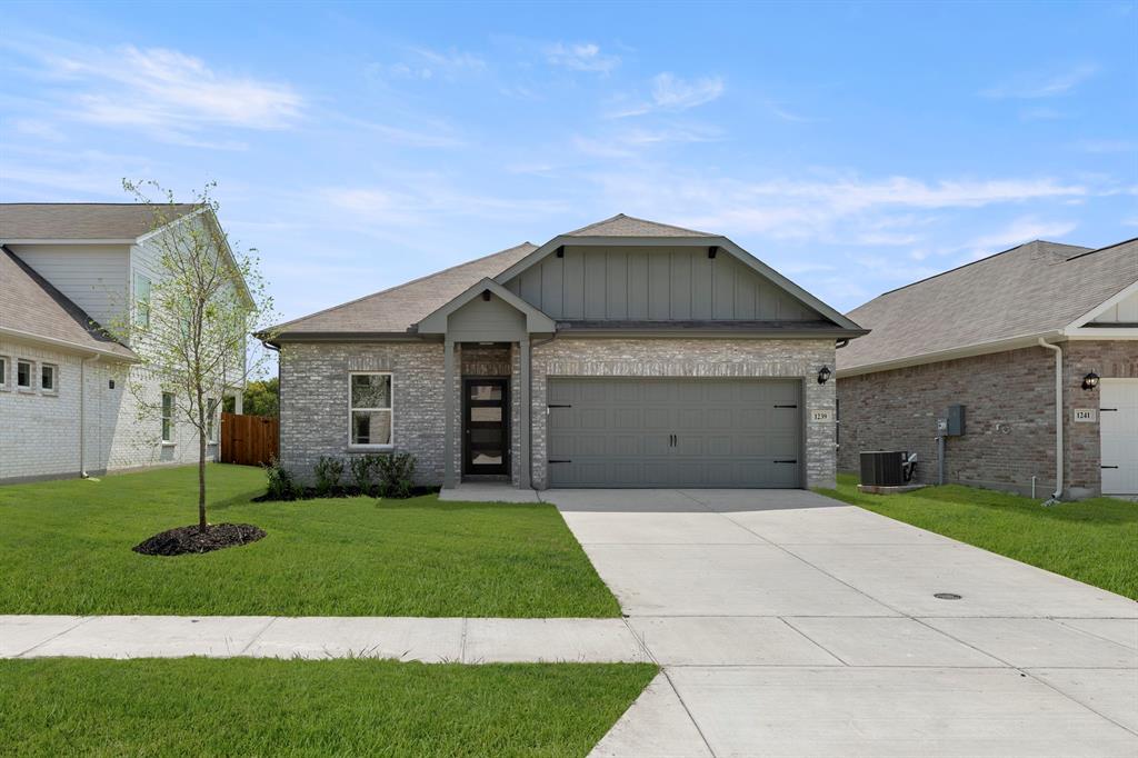 1239 Anderson Drive — photo