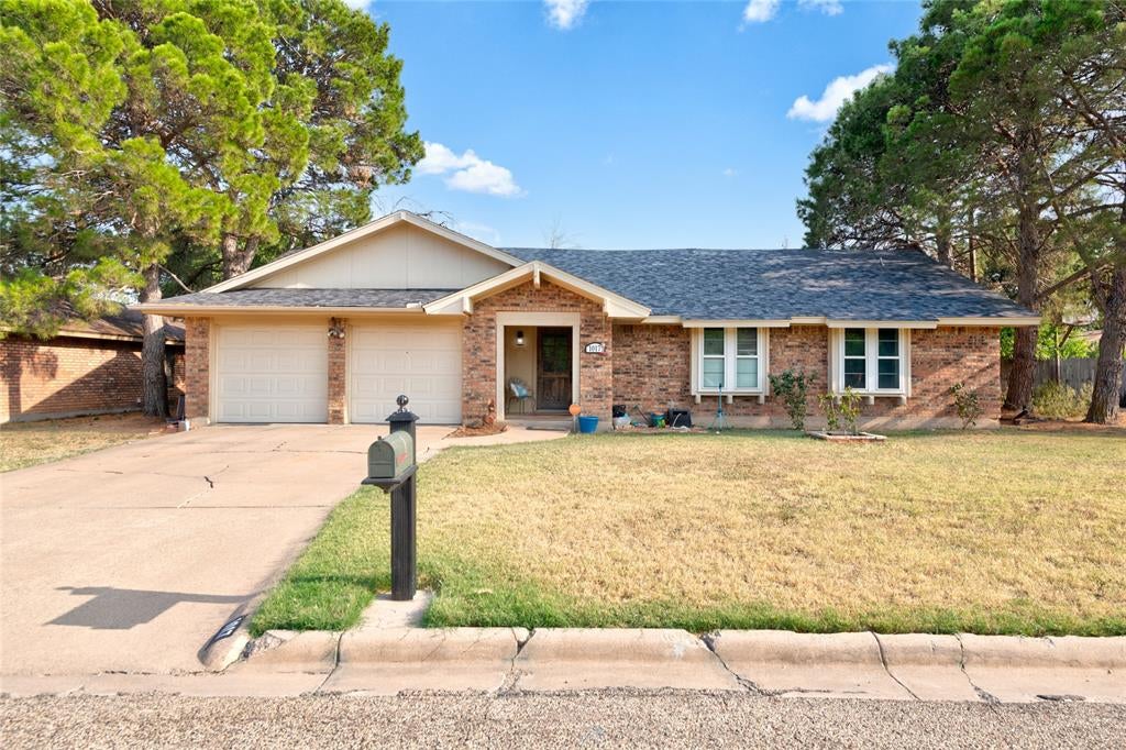 1017 Chriswood Drive — photo
