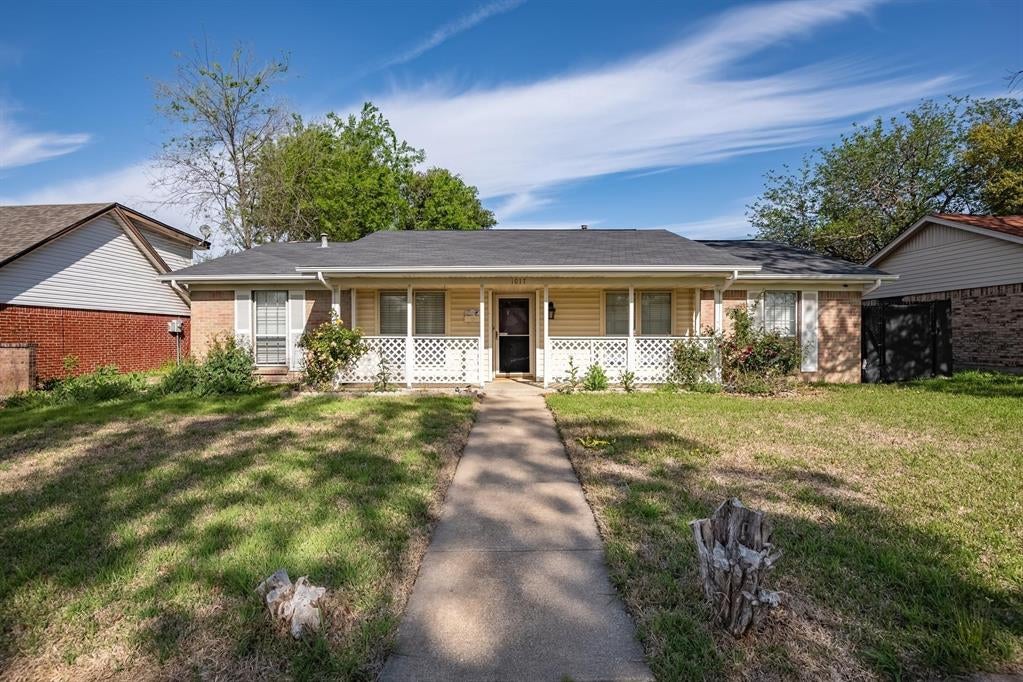 1017 Mill River Drive — photo