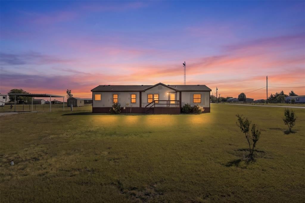 10860 S FM 157 — photo