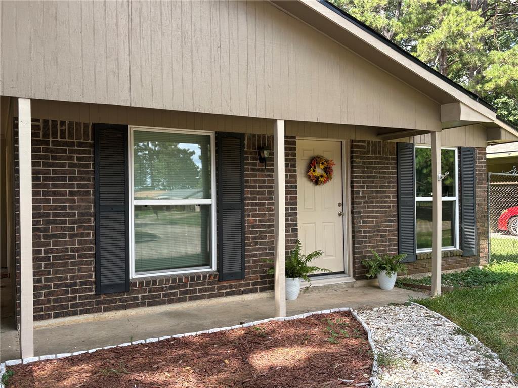 9368 Wardlow Drive — photo