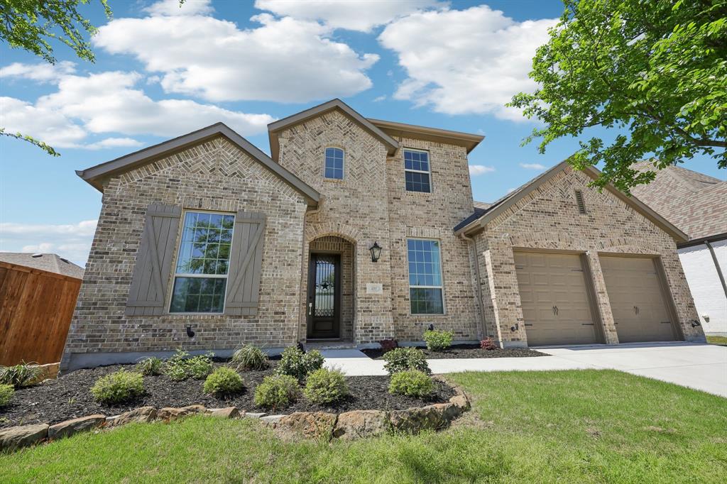 4101 Hawthorn Drive — photo
