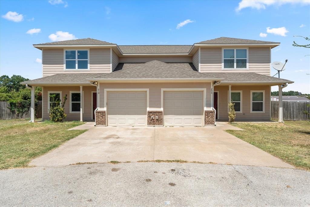 210 Lasso Circle — photo