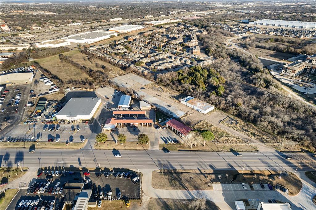 1502 Highway 157 N — photo
