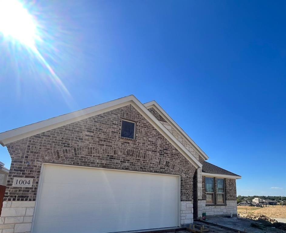 1004 Elmstead Drive — photo