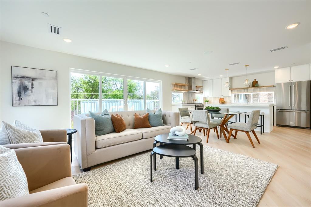 5705 Live Oak Street C — photo