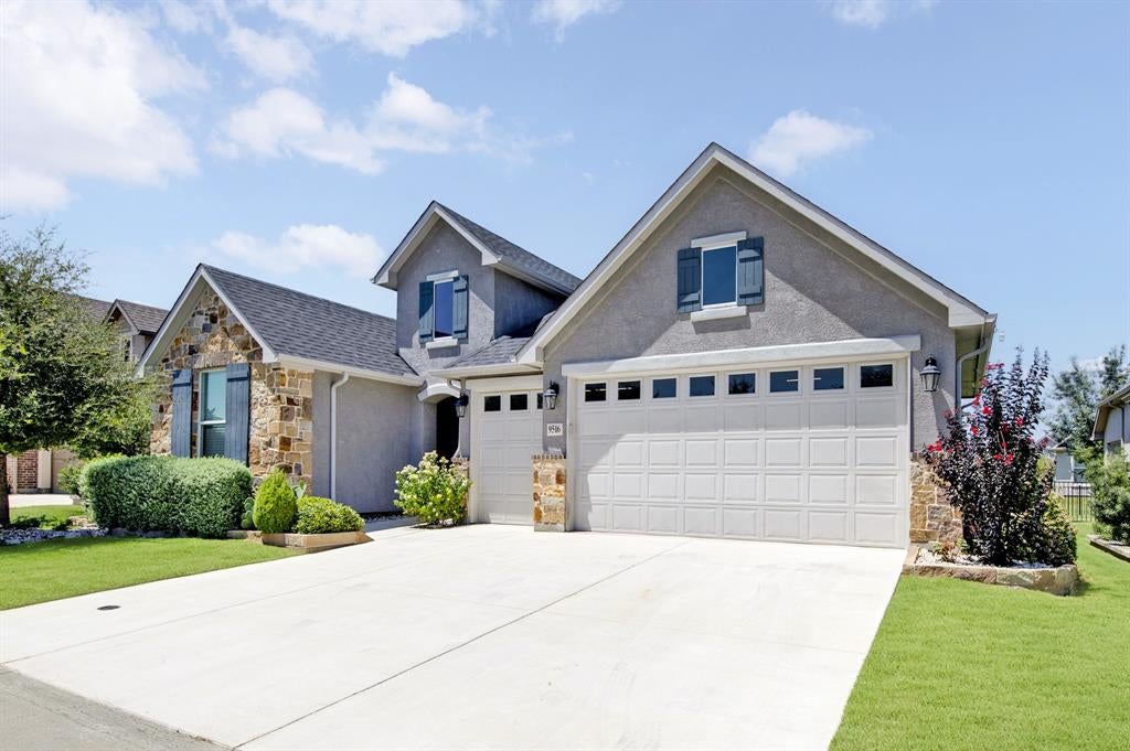 9516 Creekwood — photo