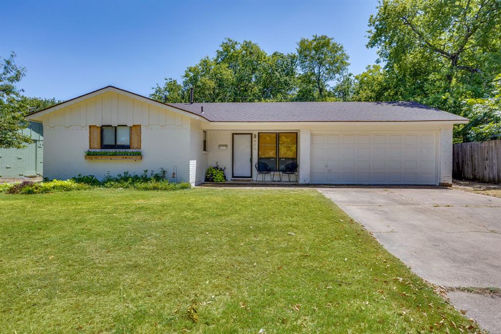 405 Lena Lane — photo