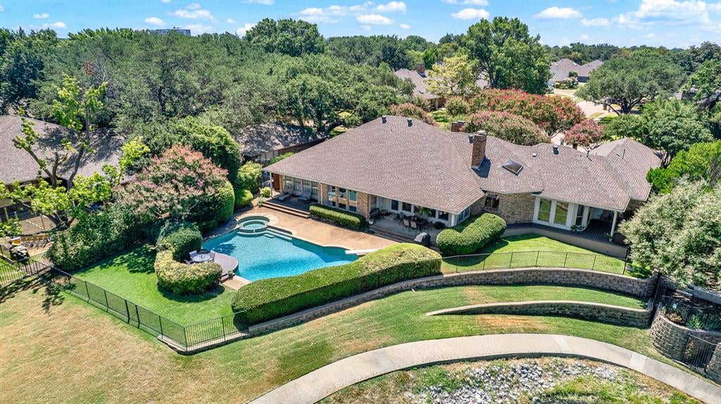 5221 Mariners Drive — photo