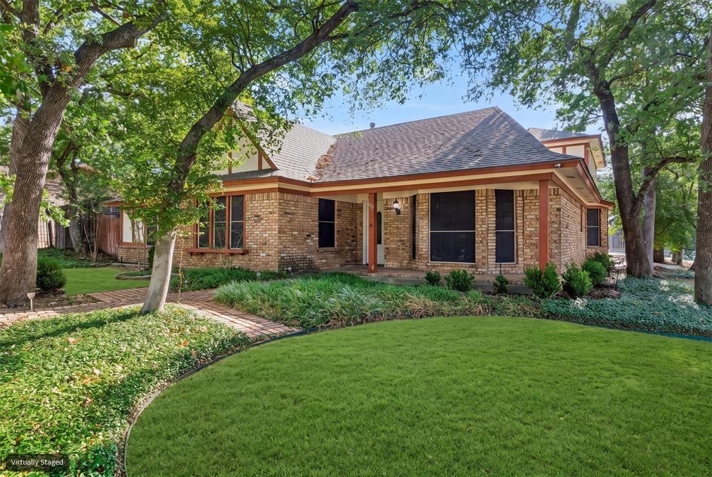 615 Country Green Lane — photo