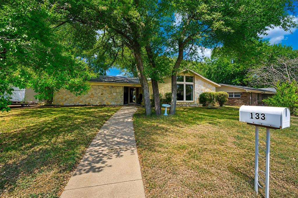 133 Oakhurst Drive — photo
