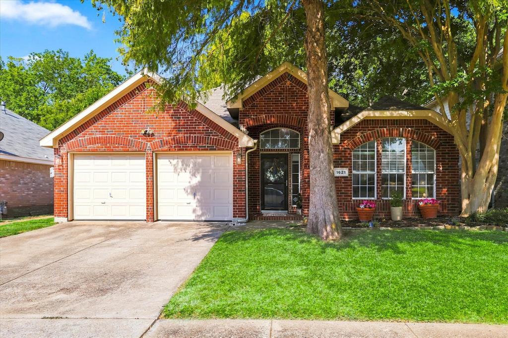 1621 Nicole Lane — photo