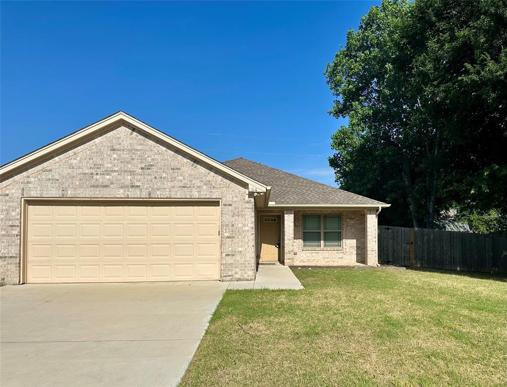 134 Dennis Drive — photo